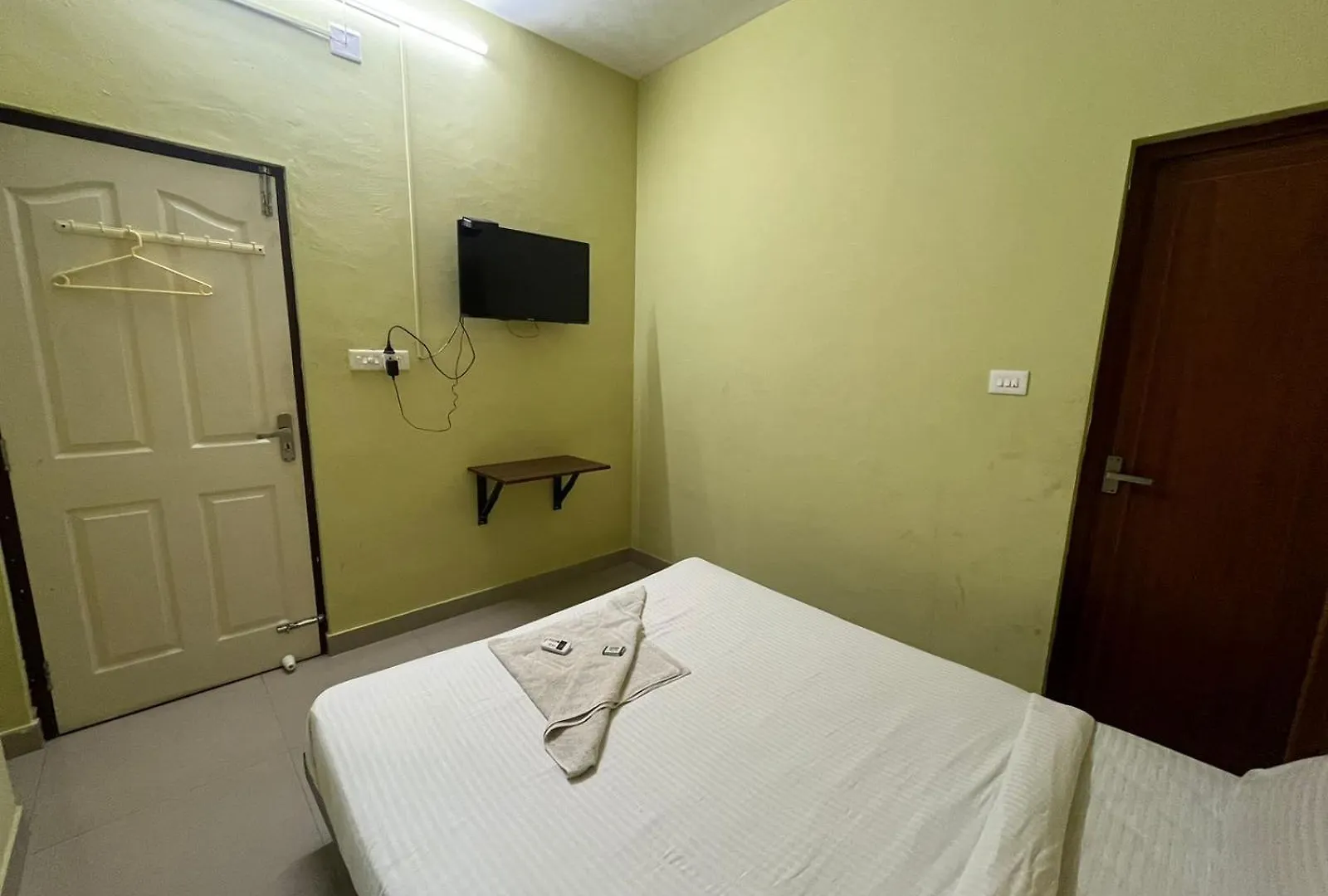Kaippillil Apart Hotel Kochi Guest house