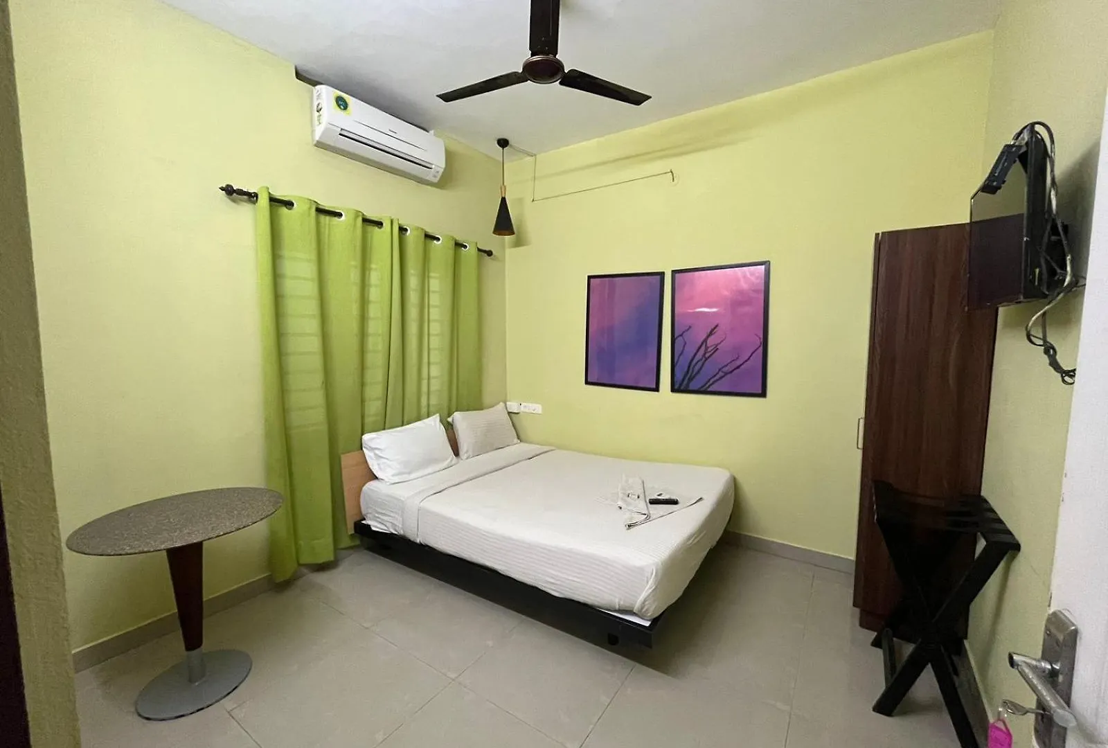 Kaippillil Apart Hotel Kochi Guest house