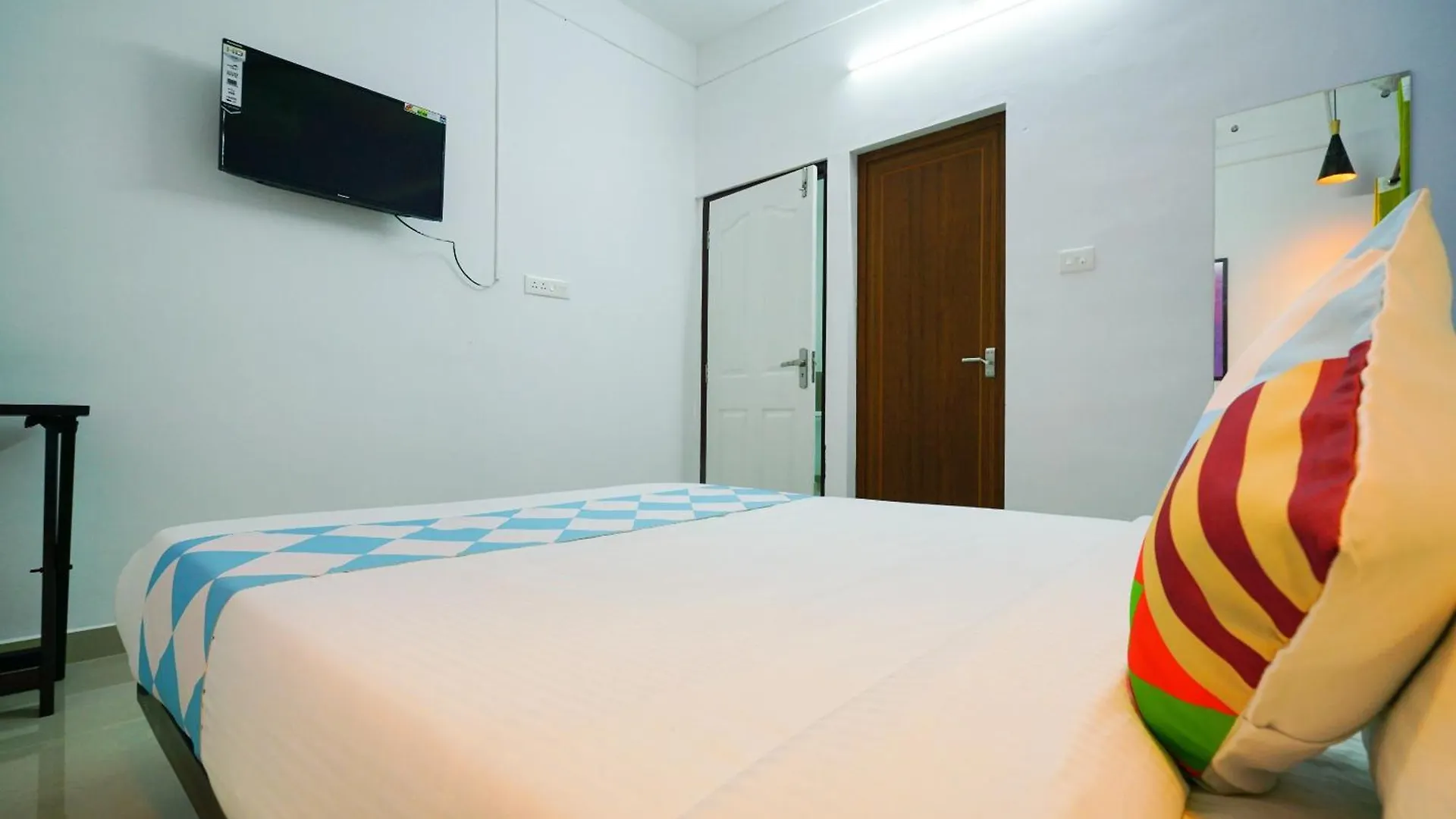 Kaippillil Apart Hotel Kochi 3*,  India