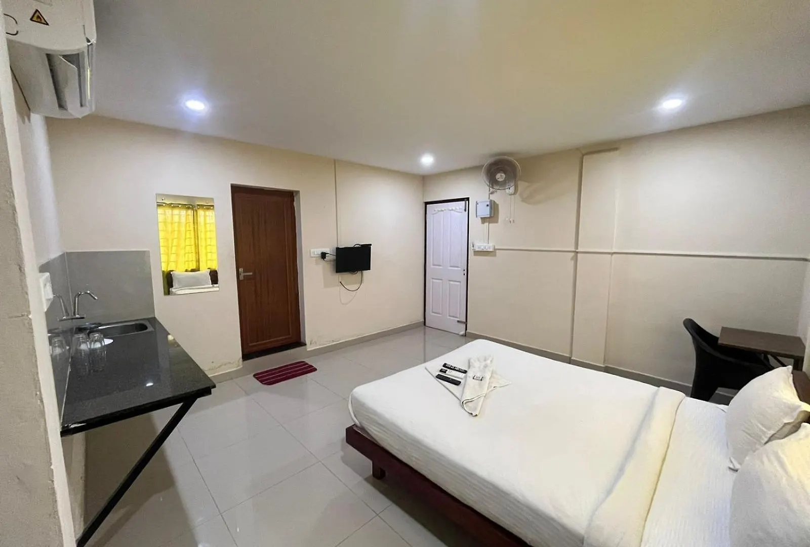 Kaippillil Apart Hotel Kochi 3*,  India