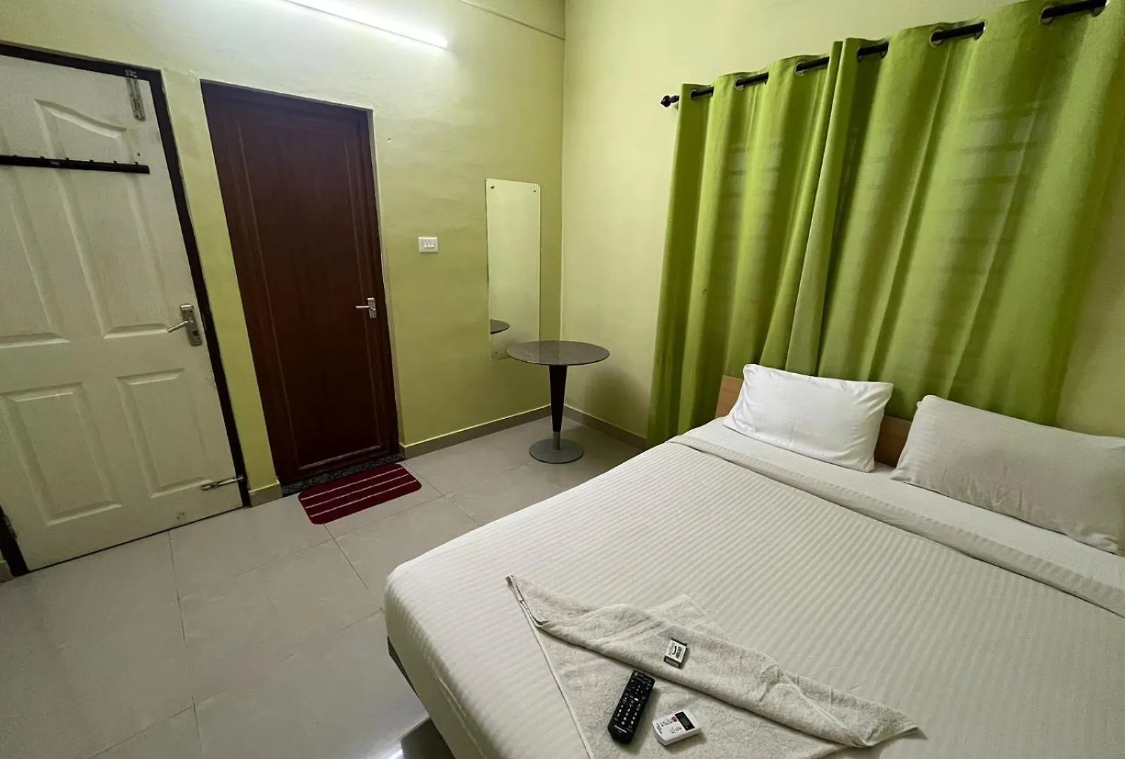 Kaippillil Apart Hotel Kochi 3*,